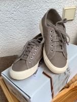 wNEU Superga Sneaker Classic beige mushroom Gr. 36 Kr. München - Ottobrunn Vorschau