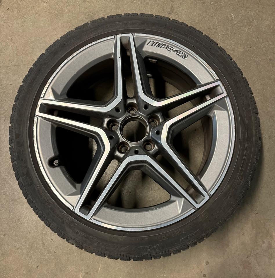 Mercedes A-Klasse AMG Kompletträder Winterreifen 215/45 R18 in Balingen