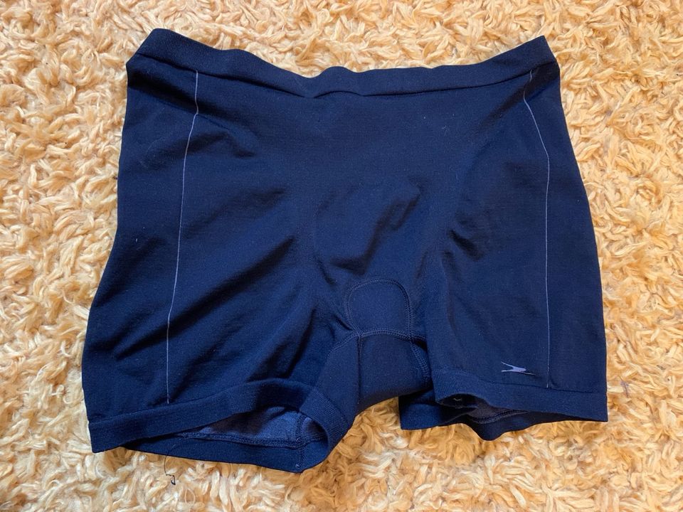 Herren Radler Hose Rad Fahrrad gepolstert Shorts kurz Größe XL in Mülheim (Ruhr)