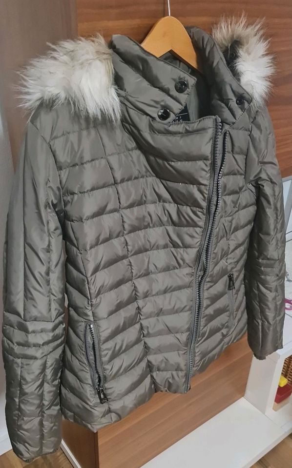 Damen winterjacke street one grs 40 in Bad Wurzach