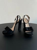 Prada High Heels/Pumps, schwarz samt mit Schleife Bayern - Fürth Vorschau