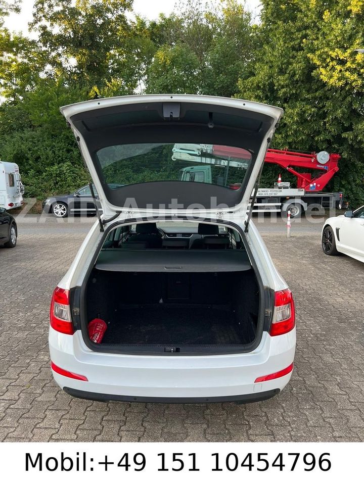 Skoda Octavia Combi Ambition2,0L*AUT*1HAND*PDC*NAVI in Wiesloch