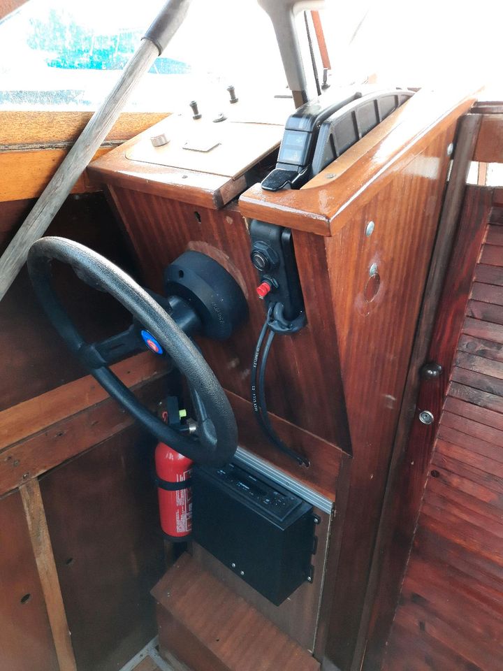 Kajütmotorboot Kajütboot mit Honda 30PS BF 30 in Neuruppin