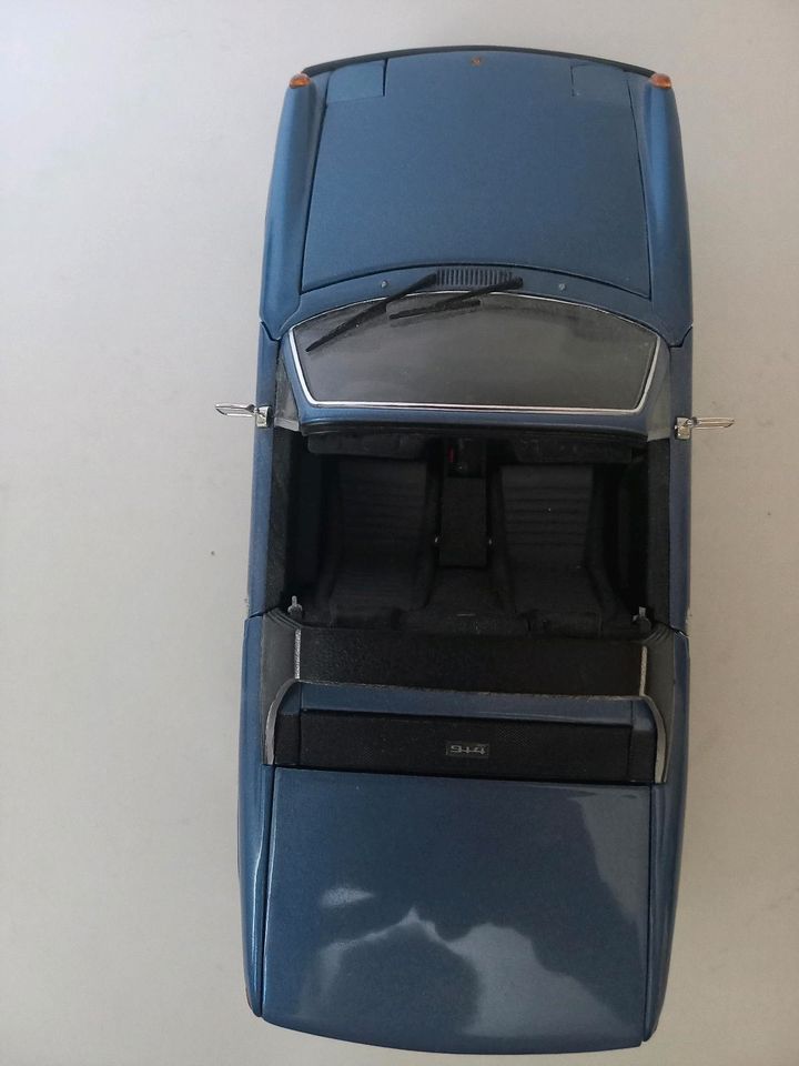 VW Porsche blau 1:18 in Wesel