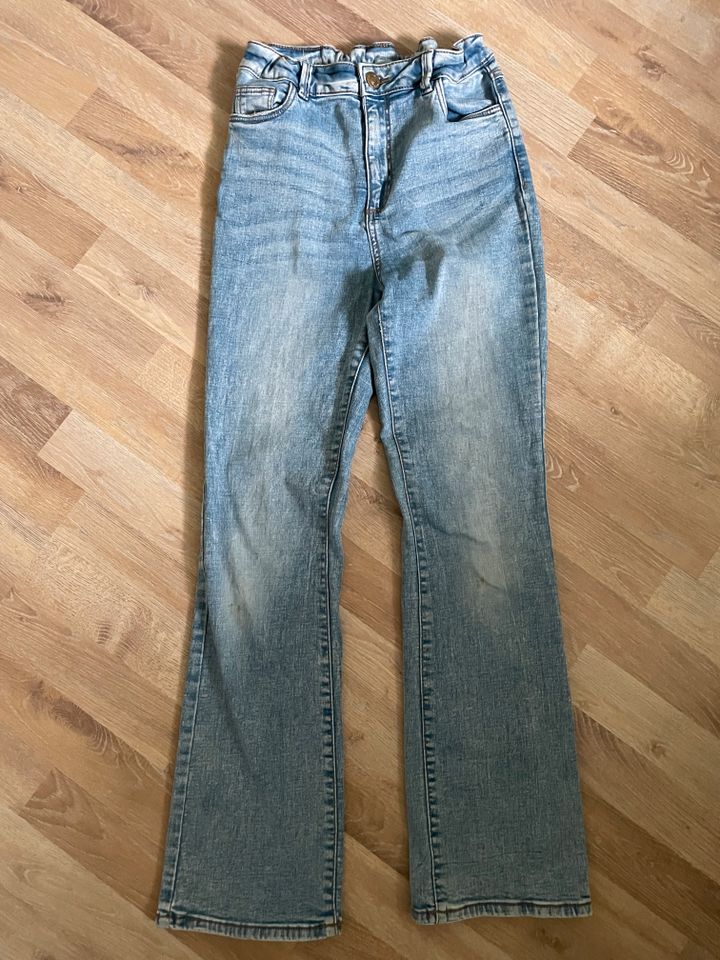 3 Jeans Mädchen Größe 158/ 164 (u.a. Zara) in Pulsnitz