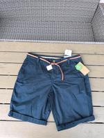 Kurze Hose Sommer Größe 40 Damen Shorts Bermuda Neu blau Nordrhein-Westfalen - Essen-Fulerum Vorschau