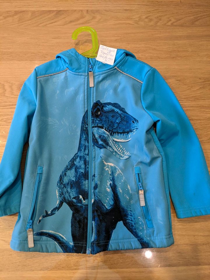 Topolino Softshelljacke Dinosaurier Größe 110 in Goch