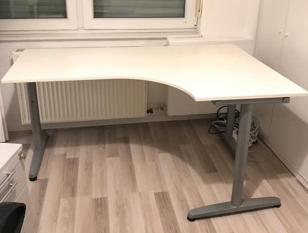 Schreibtisch in Bonn