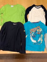 4 lange Oberteile Shirts Junge 122 Set Kleidung Winter warm Sachsen - Zwickau Vorschau