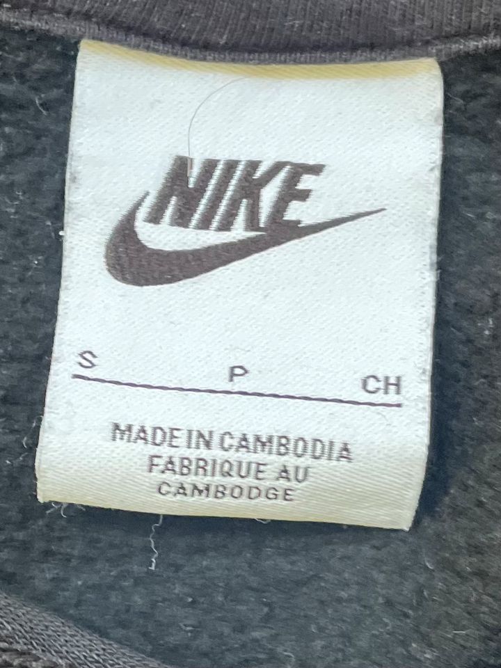 Nike Kapuzenpulli- S Schwarz in München