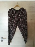 Stoffhose schwarz mit Blumen, H&M, Größe M (38) Rheinland-Pfalz - Dünfus Vorschau