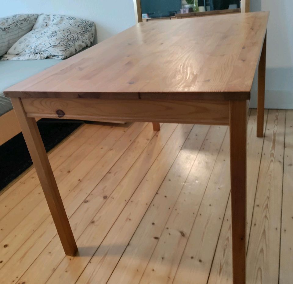 IKEA Tisch in Bielefeld