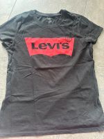 Levi’s Shirt M schwarz rot Nordrhein-Westfalen - Erkrath Vorschau