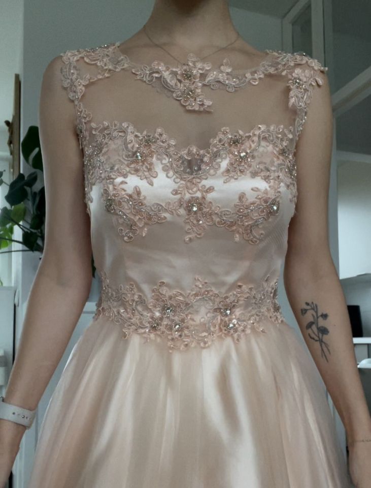 Kleid rosa lachsfarbend Spitze Hochzeit Abiball Geburtstag in Herne