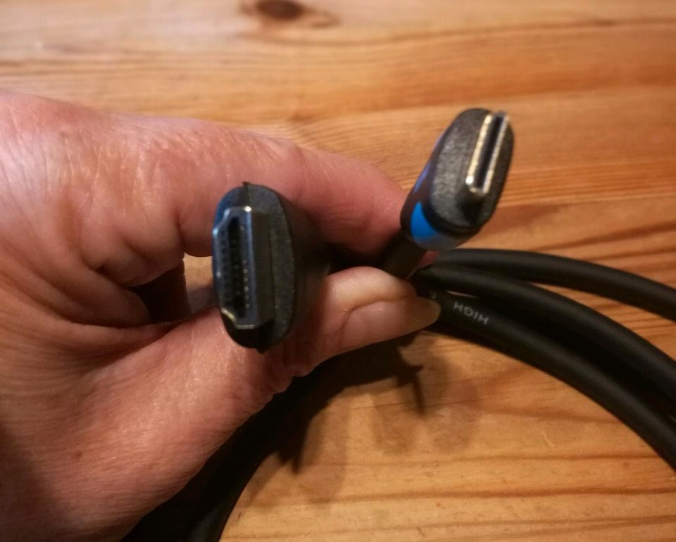 HDMI Kabel 2 m lang in Bonn