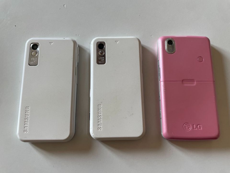 2x Samsung GT-S5230 weiß & LG KP501 Pink in Steinebach an der Wied