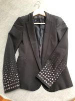 Blazer Zara schwarz mit Nieten Gr. 34 XS Leipzig - Connewitz Vorschau