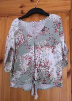 Bluse Colloseum Gr,XS,vorne zum Binden,Ärmel 3/4 lang, 4,80 € Bayern - Elsenfeld Vorschau