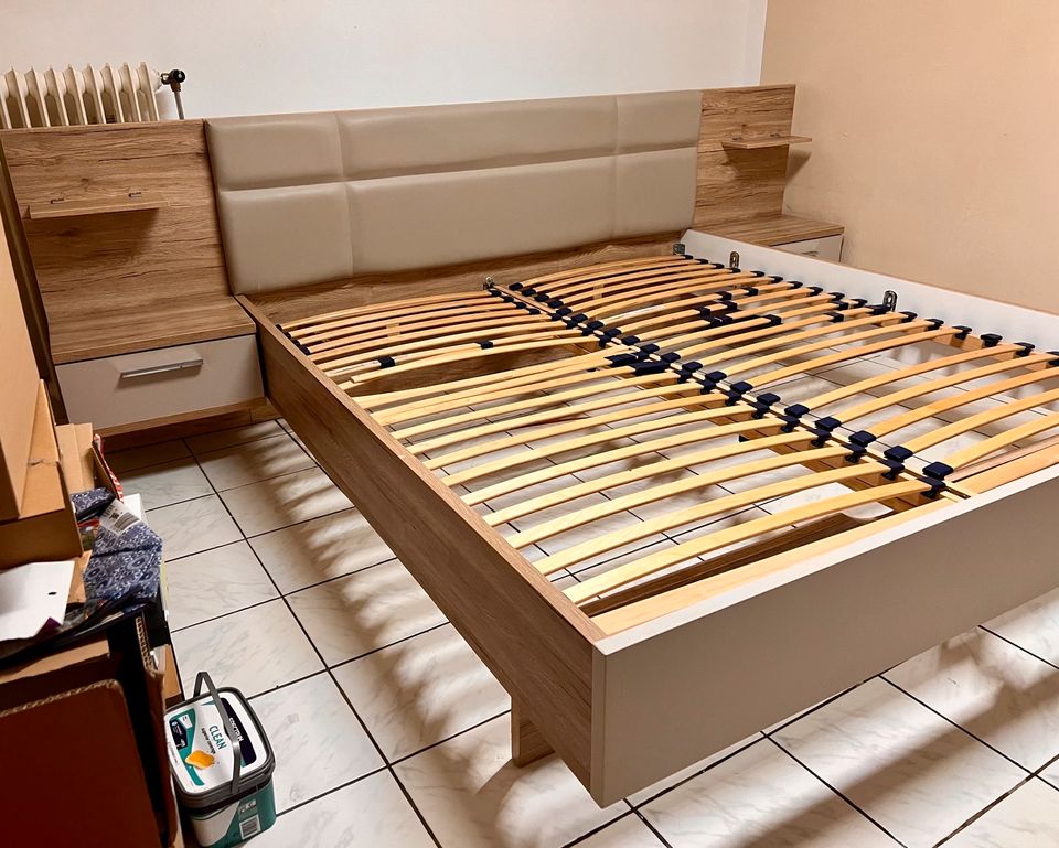Bett Doppelbett 180x200 cm Anlieferung möglich t1 in Stahnsdorf
