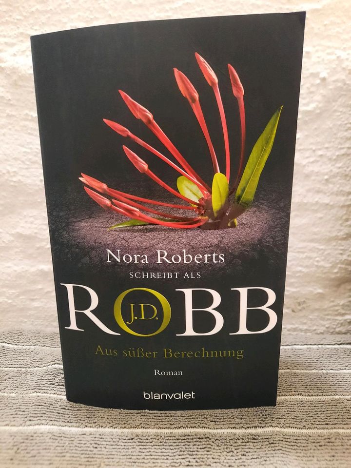 Taschenbücher Nora Roberts in Essen