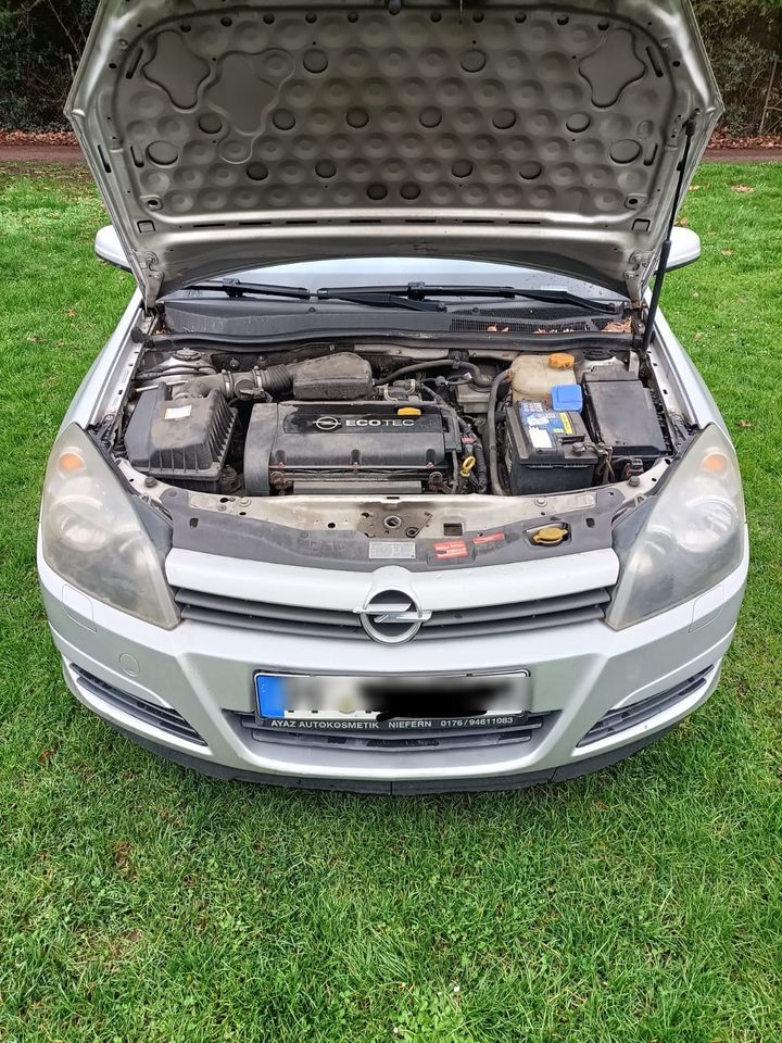 Opel Astra H 2004 in Bretten