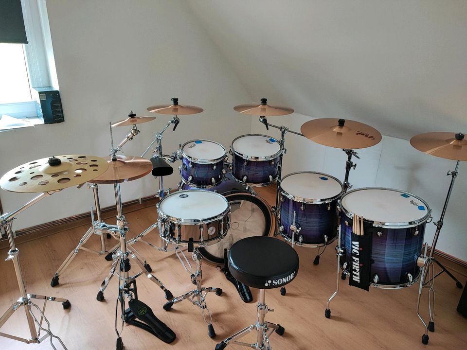 Mapex Armory mit Hardware und Paiste Becken in Dörverden