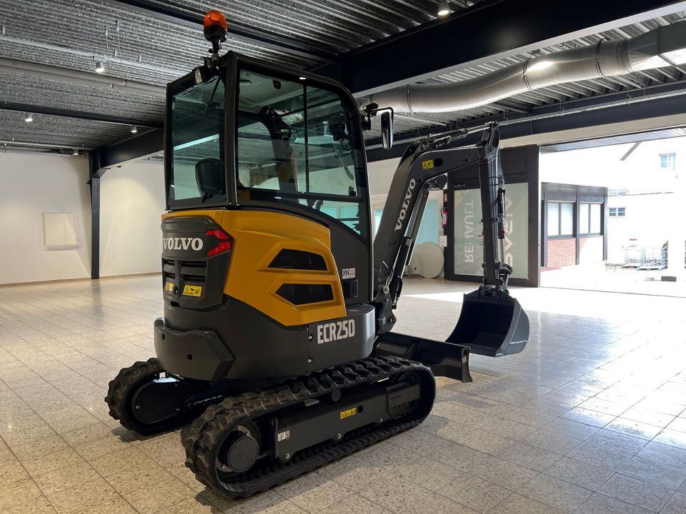 Volvo ECR25D Minibagger / SW03 SW / Tiefenlöffel (31.887 € netto) in Bielefeld