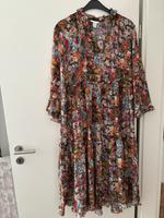 Kleid Blumen H&M Gr. 44 Blogger König Sezane Ganni Schleswig-Holstein - Ahrensburg Vorschau