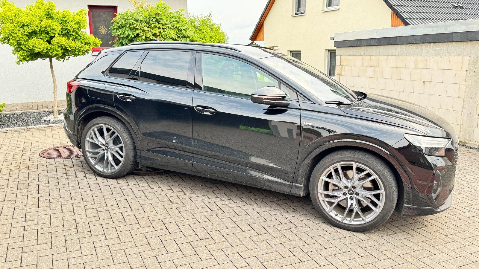 Abbildung des Autos Leasingübernahme Audi Q4…