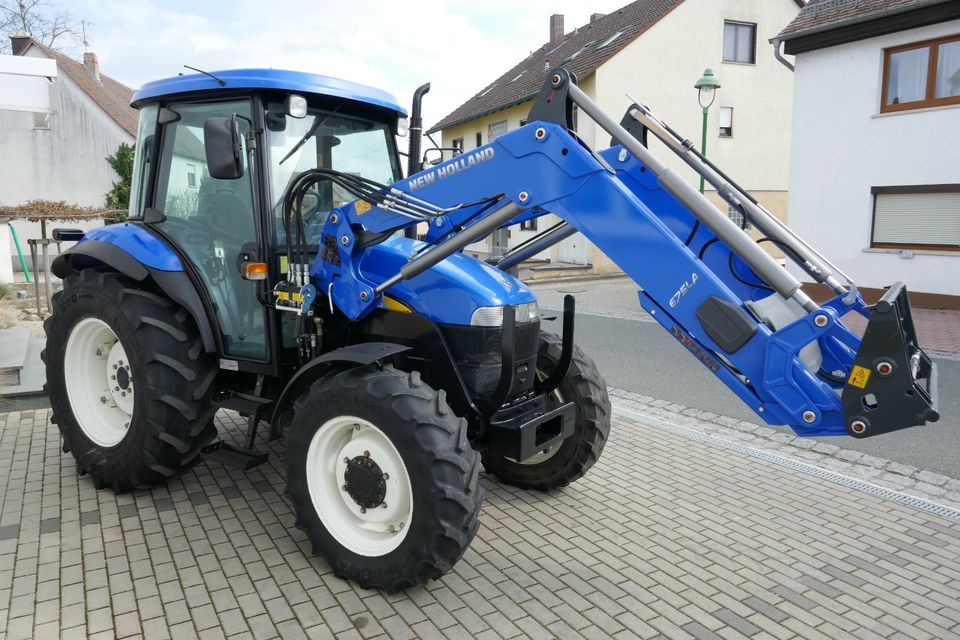 New Holland TD 70D Allr. Im sehr gutem Zustand! *Mit neuen Industrielader! in Langenzenn