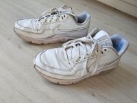 Nike Airmax Größe 44 weiß Schleswig-Holstein - Norderstedt Vorschau