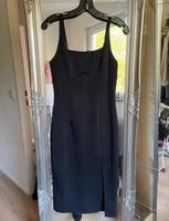 Kleines schwarzes Kleid S mit Schlitz neu Berlin - Zehlendorf Vorschau