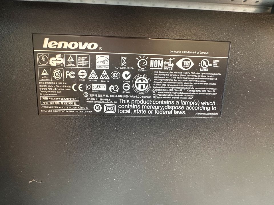 Lenovo 22“ Monitor in Neusalza-Spremberg