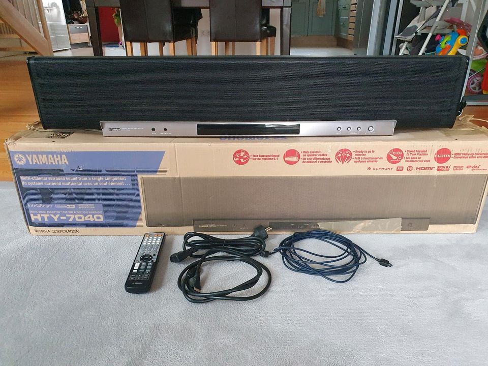 Yamaha Soundbar HYT 4070 mit Subwoofer YST FSW 150 in Germering