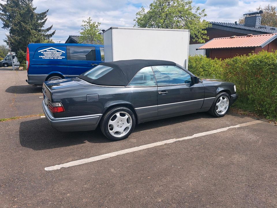 Carlsson 17 Zoll Alufelgen Mercedes W 124 in Oberaula