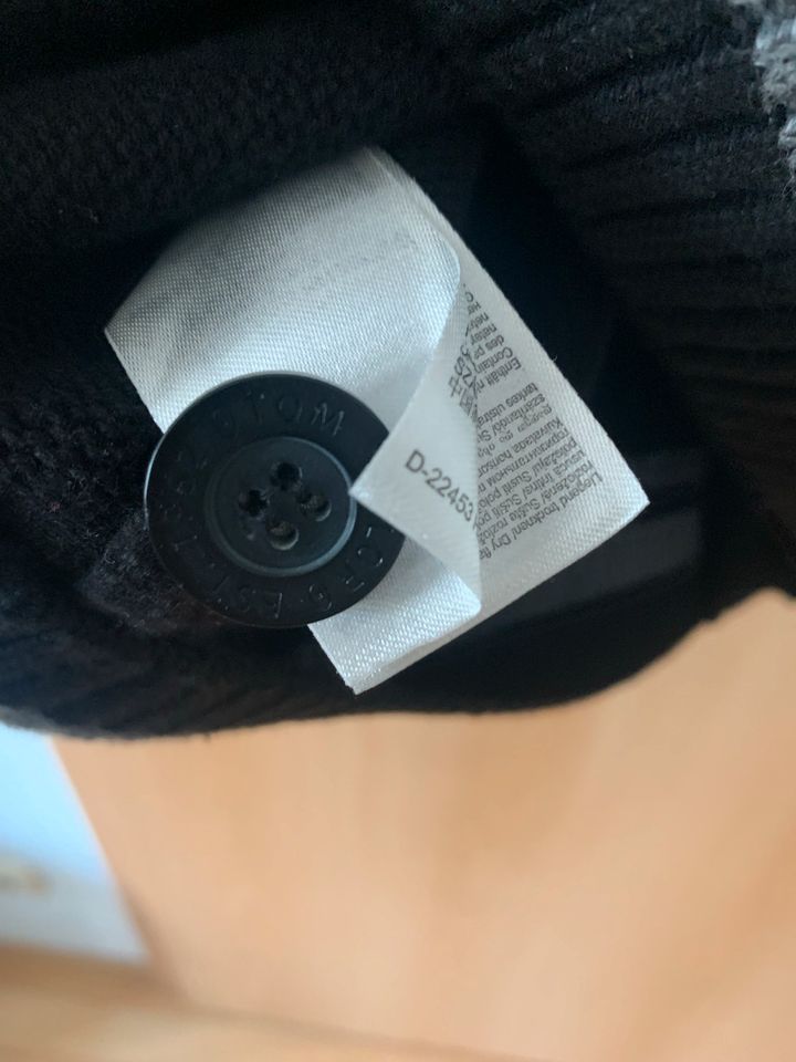 Strickjacke schwarz zum zuknöpfen TomTailor L, bestickt, weiß in Darmstadt