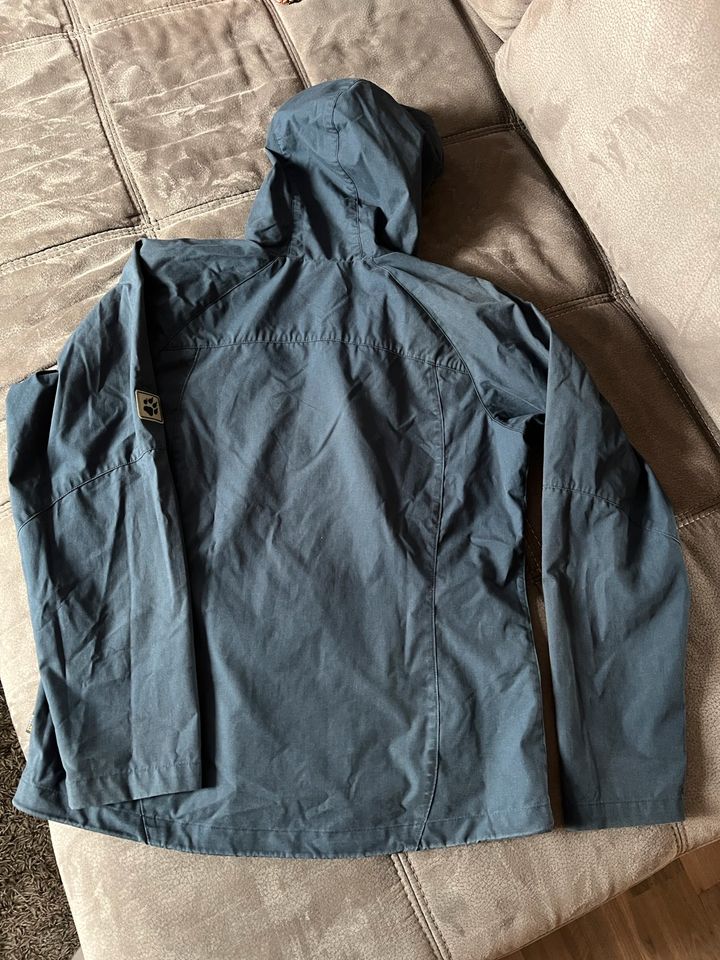 Jack Wolfskin Damenjacke Windjacke Regenjacke Gr. M blau in Bad Staffelstein