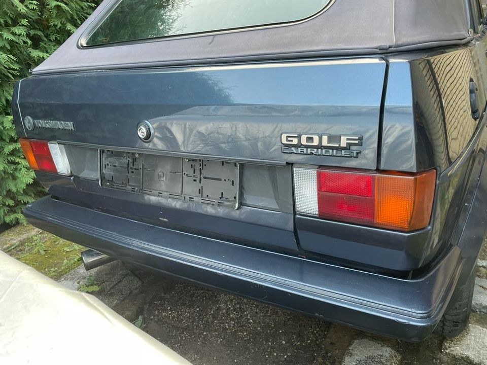 VW Golf 1 Cabrio (Erdbeerkörbchen) in Zinndorf