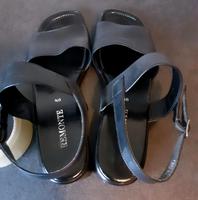 Remonte Riemchen Sandalen schwarz Leder Gr.44 NEUWERTIG Nordrhein-Westfalen - Marl Vorschau