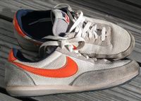 Nike Turnschuhe, Laufschuhe, Trainingsschuhe Gr.37,5 Sachsen - Crottendorf Erzgebirge Vorschau