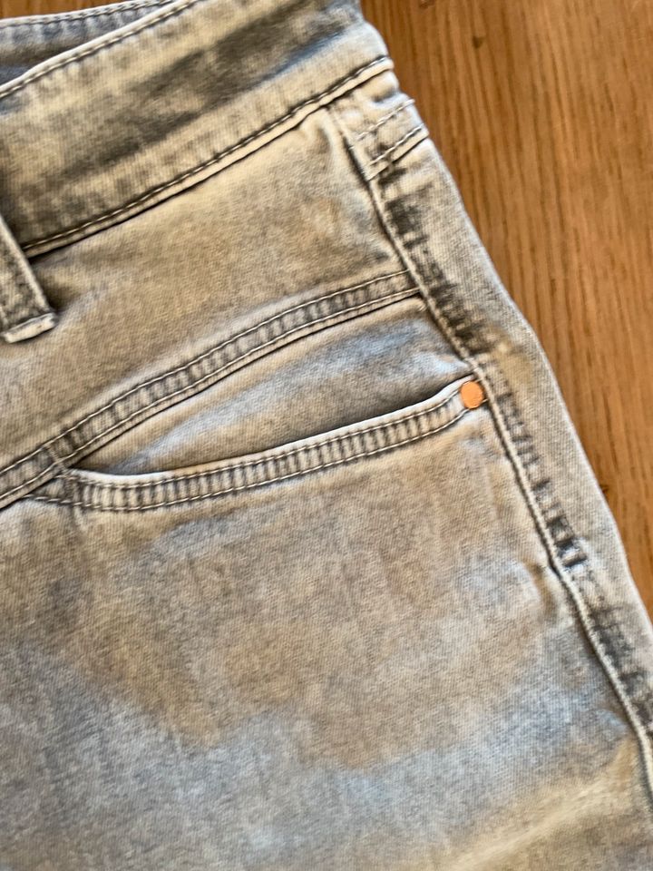 Cambio Kadlin Jeans grau Größe 40 in Bayern - Brannenburg | eBay  Kleinanzeigen ist jetzt Kleinanzeigen