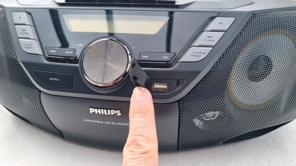 PHILIPS CD Soundmachine AZ3856 mit Radio USB CD-Player in Berlin