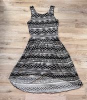 Kleid schwarz weiß Inka-Muster Gr170/176 o. XS/S Bayern - Würzburg Vorschau