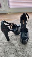 High Heels 15 cm schwarz Lack 40 neu Bayern - Wendelstein Vorschau