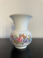 Vase AK Kaiser Porzellan Blumenmotiv mit Goldrand München - Ludwigsvorstadt-Isarvorstadt Vorschau