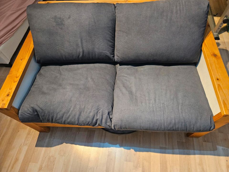 Kleine Couch, Sofa, Zweisitzer in Auengrund