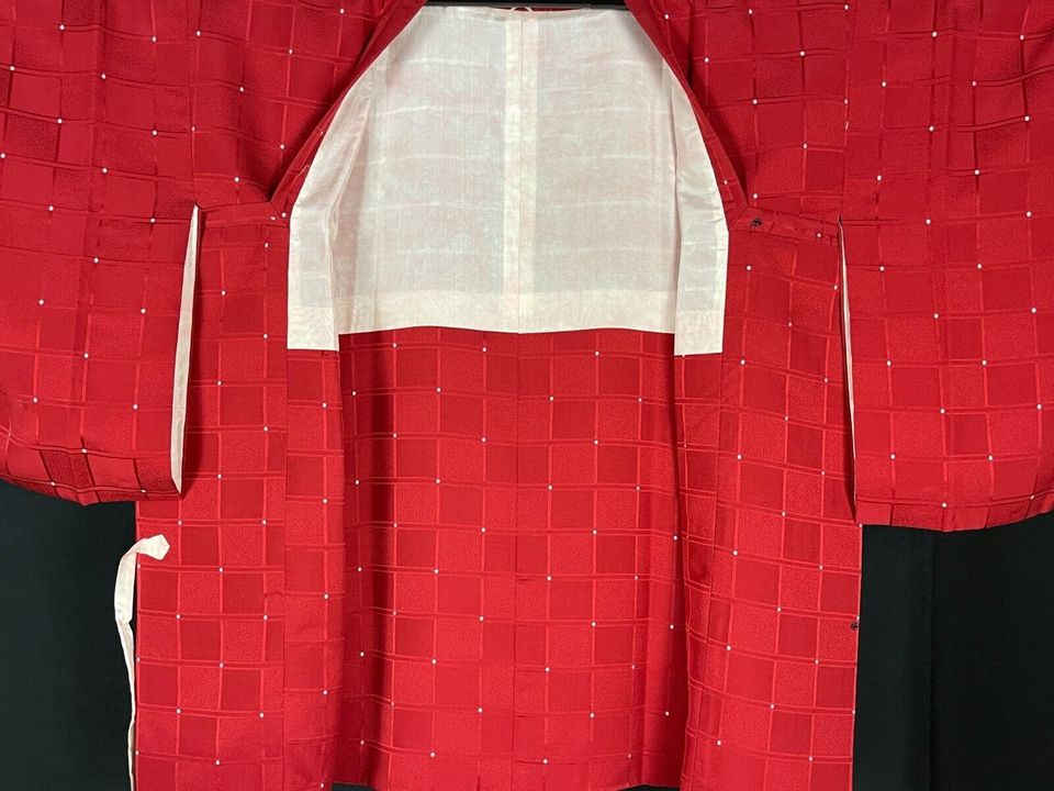 Vintage aus Japan: 100% Seide Haori MICHIYUKI Kimono Jacke Rot in Berlin