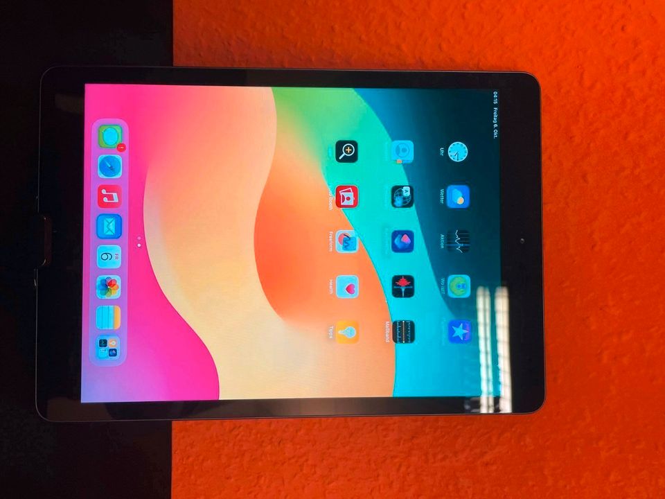 ♻ Gebrauchte Tablet günstig kaufen ♻ Apple iPad 7 32GB WIFI - Refurbished Tablets & Reader - Schneller Versand - Abholung vor Ort - Hamburg Fachwerkstatt - Garantie Zubehör Rechnung Reparatur wie neu in Hamburg