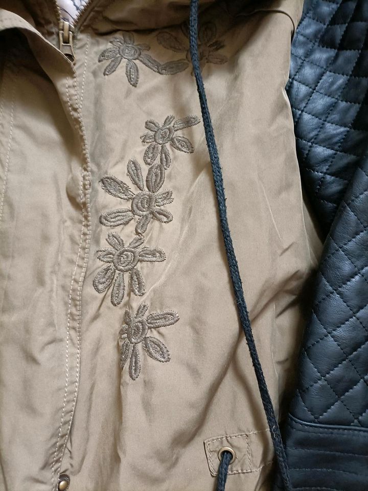 Desigual Mantel Khaki Größe XL in Heppenheim (Bergstraße)