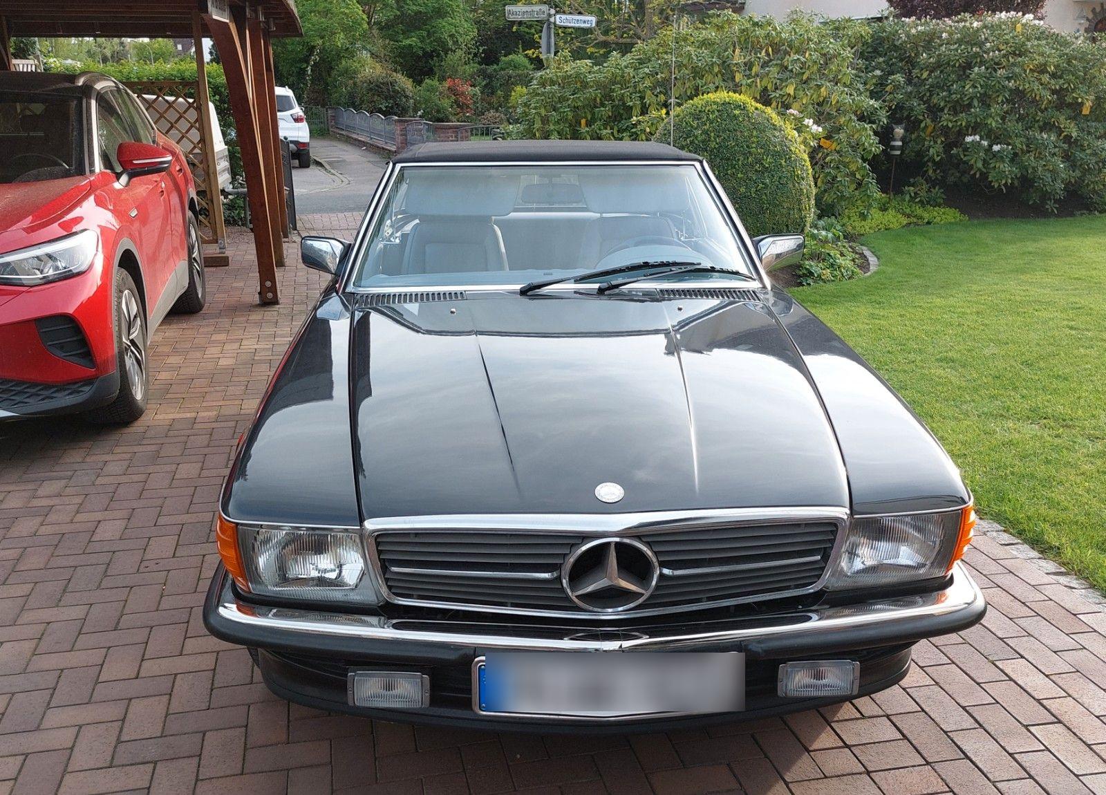 Abbildung des Autos Mercedes-Benz SL 560